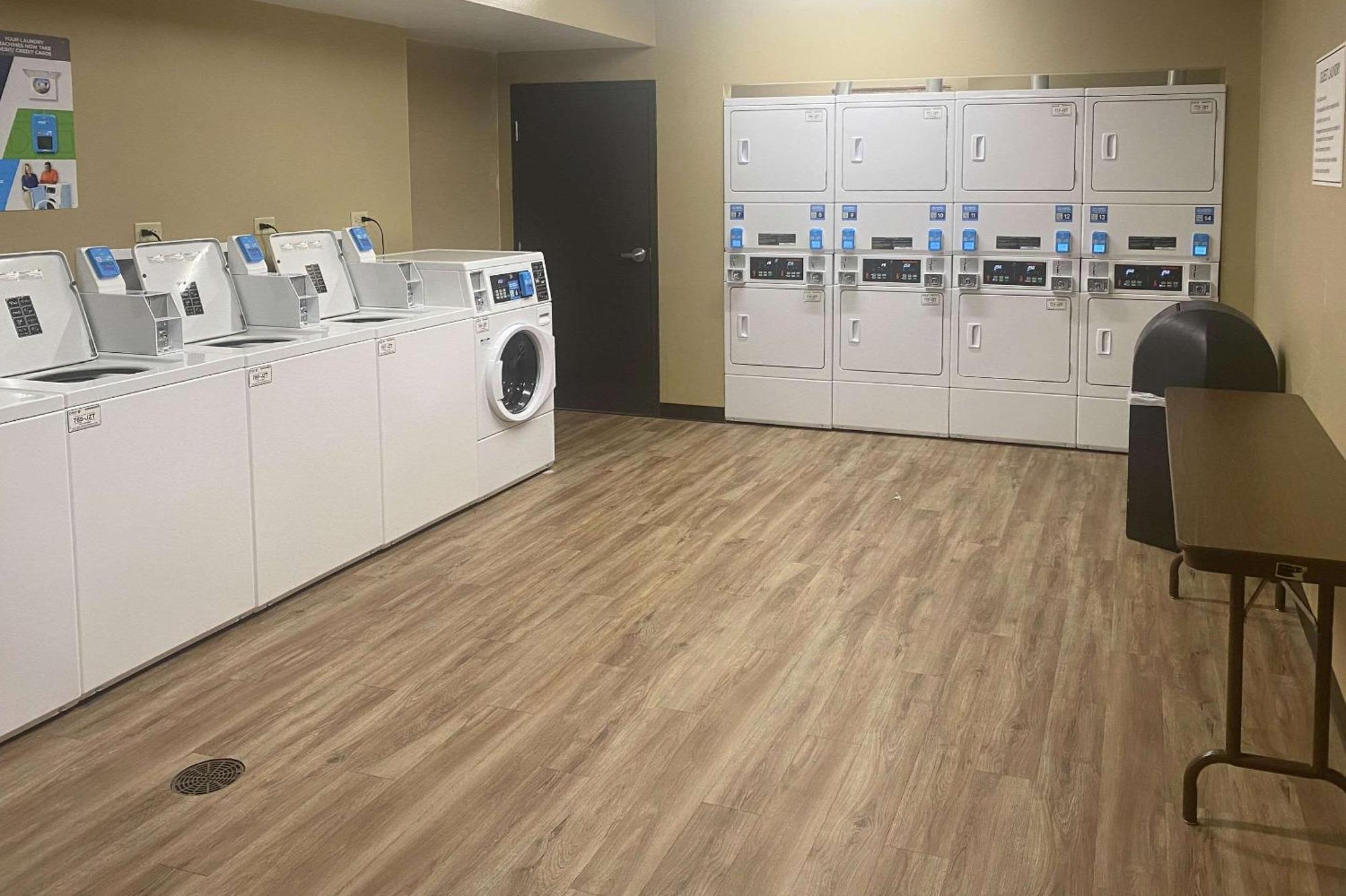 Suburban Studios Arlington Heights Elk Grove Dış mekan fotoğraf